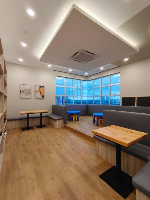 A1403 Jb City Sks Habitat Larkin 2Br 6Pax 100Mbps Netflix!! By Stay Johor Bahru Luaran gambar